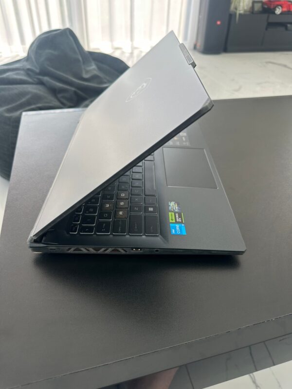 MSI Cyborg 15 A12VE i5-12450H 16GB DDR5 512GB SSD RTX4050
