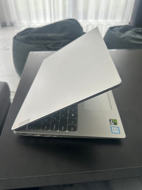IMG_3252 Lenovo IdeaPad 330S-15IKB i5-8250U 8GB RAM 256GB SSD GTX1050 15.6” Gaming Nešiojamas Kompiuteris