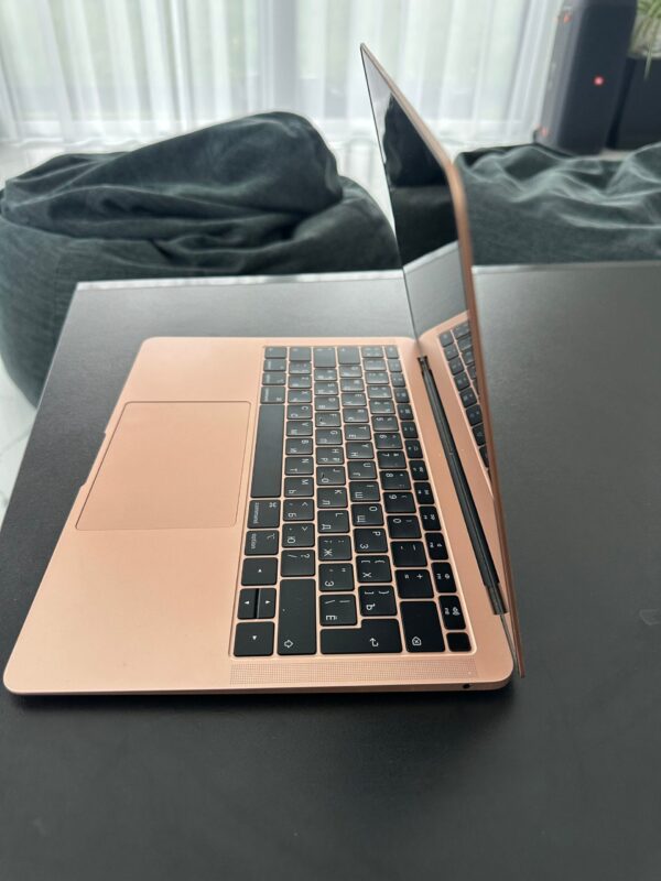 IMG_3254 Apple MacBook Air A1932 Rose Gold i5 8GB 256GB Retina