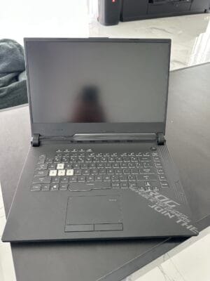 ASUS ROG Strix G512LU i7 / 16GB RAM / 512GB SSD / GTX 1660 Ti RGB