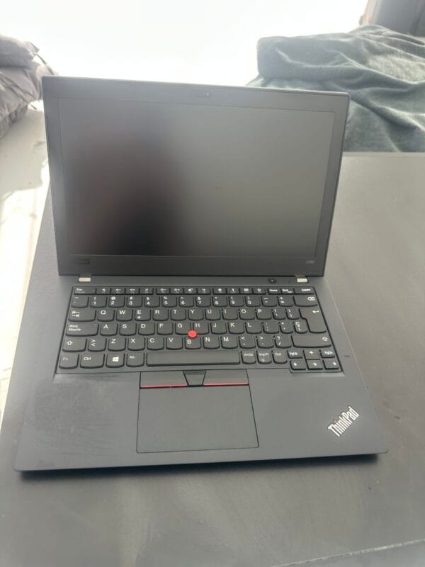 Lenovo ThinkPad X280 i5 / 8GB RAM / 256GB SSD