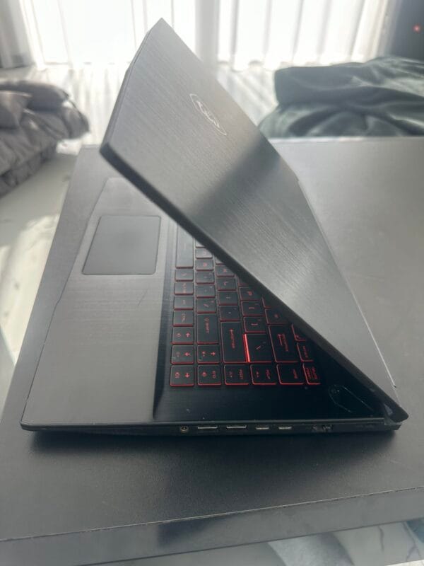 MSI GF65 Thin 9SEXR i5 9th Gen / 16GB RAM / 512GB SSD / RTX 2060