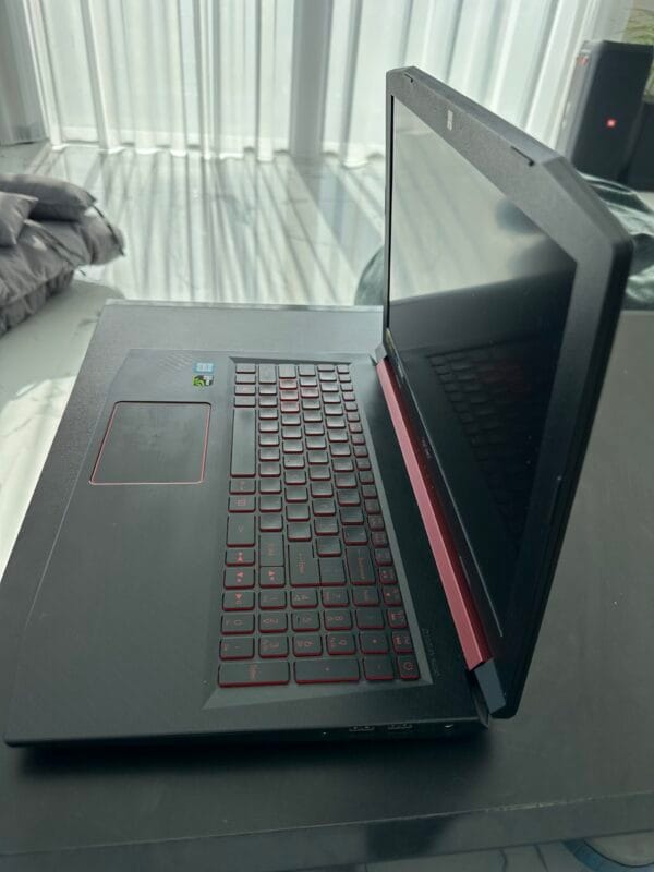 IMG_3335 Acer Nitro 5 AN515-52 i5 / 16GB RAM / 512GB SSD / GTX 1050