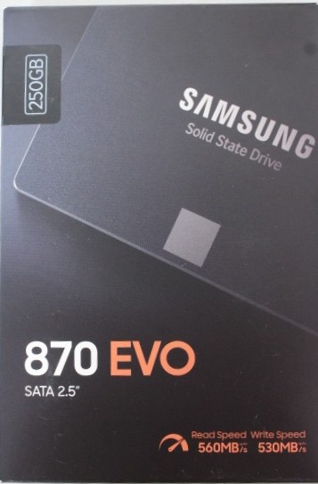 original SALE OUT. Samsung SSD 870 EVO 500GB SATA III 2.5 inch | SALE OUT. | Samsung SSD | 870 EVO | 500 GB | SSD form factor 2.5" | Solid-state drive interface SATA III | Read speed 560 MB/s | Write speed 530 MB/s | DAMAGED PACKAGING